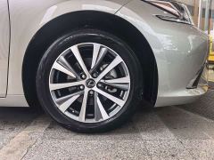 Lexus ES 200 Premium Edition - ფოტო 6
