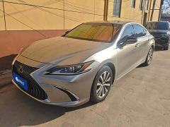 Lexus ES 200 Premium Edition - ფოტო 1