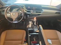 Lexus ES 200 Premium Edition - ფოტო 12