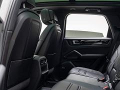 Porsche Cayenne 3.0T Platinum Edition - photo 12