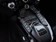 Aston Martin V8 Vantage 4.0T V8 Coupe - ფოტო 18