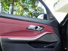 BMW 3 Series 330Li xDrive M Sport Night Edition Package - фото 9