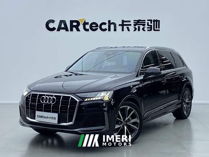 Audi Q7 55 TFSI quattro S line Sport - автомобиль из Китая