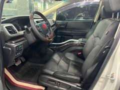 Honda Odyssey 2.0L Sharp Premium Edition - ფოტო 8