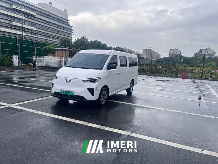 Wuling Yangguang 300km Comfort Passenger Van 75kW - автомобиль из Китая