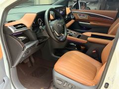 Toyota Gravia 2.5L Hybrid Comfort Edition - фото 4