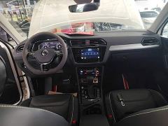 Volkswagen Tiguan L Plug-in Hybrid 430PHEV Plug-in Hybrid Premier Edition - photo 9