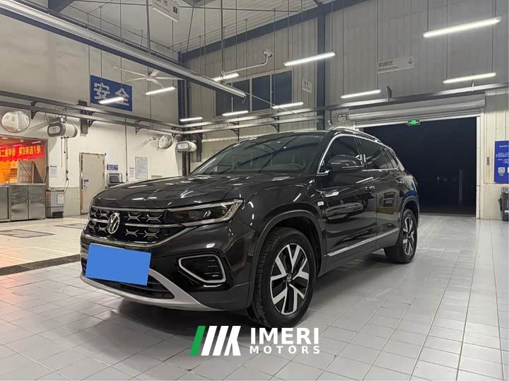 Volkswagen Taos 280TSI FWD Luxury Plus Advanced Edition - автомобиль из Китая