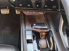 Hyundai Elantra 240TGDi DCT LUX Luxury Edition - photo 17