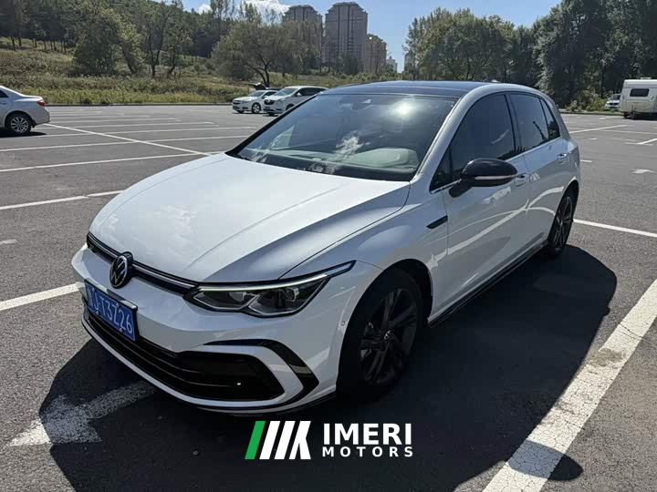 Volkswagen Golf 280TSI DSG R-Line - автомобиль из Китая