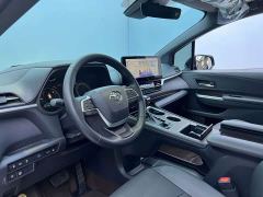 Toyota Gravia 2.5L Hybrid Prestige Plus AWD - photo 7