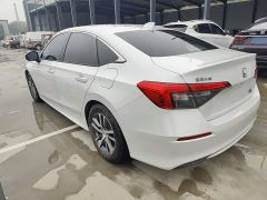 Honda Civic 240TURBO CVT Dynamic Edition - ფოტო 4