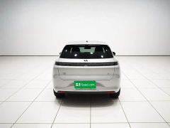 Li Auto L6 Max - ფოტო 3