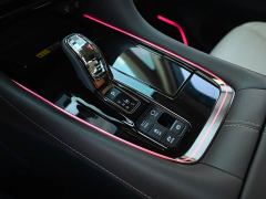 Toyota Alphard Hybrid 2.5L Premium Edition - ფოტო 11