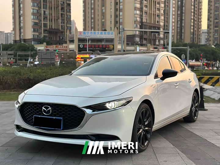 Mazda3 Axela 2.0L Automatic Luster Edition