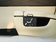 Toyota Alphard Hybrid 2.5L Premium Edition - ფოტო 16