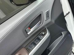 Toyota Sienna 2.5L Hybrid Platinum Edition - photo 8
