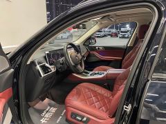 BMW X5 xDrive 30Li M Sport Luxury Night Edition Package - ფოტო 9