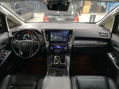 Toyota Vellfire Dual Engine 2.5L HV Luxury - ფოტო 11