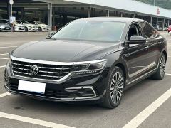 Volkswagen Passat 330TSI Luxury - ფოტო 1