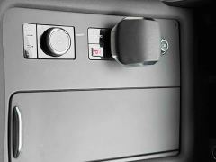 Land Rover Discovery 360PS R-Dynamic SE - ფოტო 11