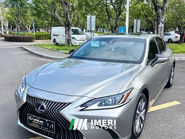 Lexus ES 300h Elite Edition National V Emission Standard - ავტომობილი ჩინეთიდან