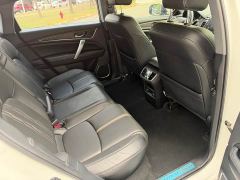 Honda UR-V 370TURBO 2WD Elegant Edition - ფოტო 15