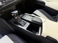 Lexus ES 300h F SPORT - фото 14