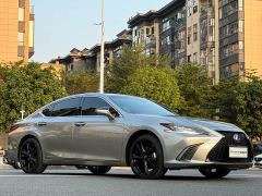 Lexus ES 300h F SPORT - фото 3