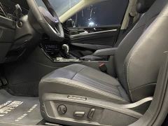 Volkswagen Passat Outstanding Edition 380TSI Dragon Ascendant Version - ფოტო 10
