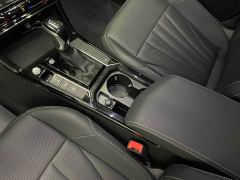Volkswagen Passat Outstanding Edition 380TSI Dragon Ascendant Version - ფოტო 12