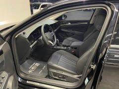 Volkswagen Passat Outstanding Edition 380TSI Dragon Ascendant Version - ფოტო 9