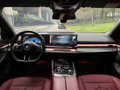 BMW 5 Series 530Li Premier M Sport Package - ფოტო 10