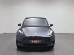 Tesla Model Y Rear-Wheel Drive - ფოტო 3