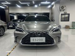 Lexus ES 200 Premium Edition - ფოტო 2