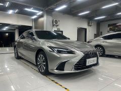 Lexus ES 200 Premium Edition - ფოტო 3