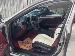 Lexus ES 200 Premium Edition - ფოტო 5