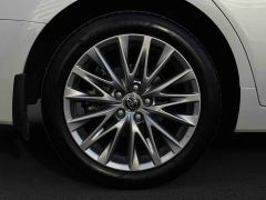 Toyota Avalon Hybrid 2.0L Luxury - ფოტო 12