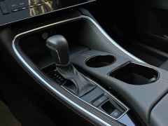 Toyota Avalon Hybrid 2.0L Luxury - ფოტო 13