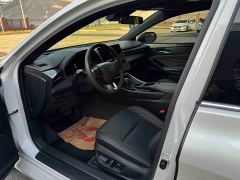 Toyota Avalon Hybrid 2.0L Luxury - ფოტო 8