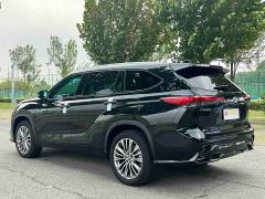 Toyota Highlander Hybrid 2.5L AWD Premium 7-Seater - photo 4