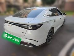 BYD Seal DM-i 1.5L 121km Luxury - ფოტო 4