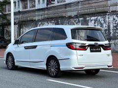Honda Odyssey 2.0L e:HEV Luxury - photo 4