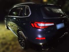 BMW X5 xDrive 30Li Luxury M Sport Package - ფოტო 4