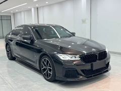BMW 5 Series (Import) Facelift II 530i Stylish Edition M Sport Package - ფოტო 3