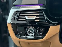 BMW 5 Series (Import) Facelift II 530i Stylish Edition M Sport Package - ფოტო 9