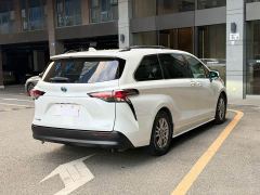 Toyota Sienna 2.5L Hybrid Comfort Edition - photo 17