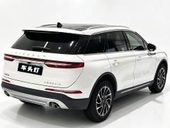 Lincoln Explorer 2.0T Two-Wheel Drive Premium - ფოტო 10