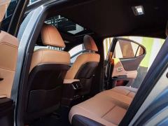 Lexus ES 300h Premium Edition - фото 14