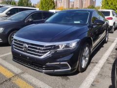 Volkswagen Passat 330TSI Luxury - фото 1